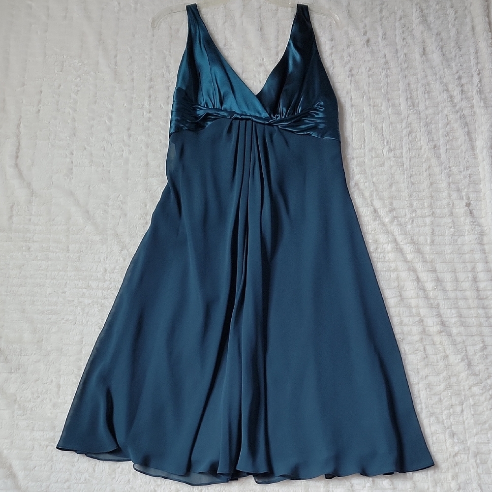 Green Sleeveless Dress
